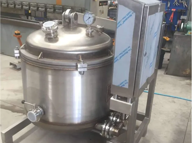 FMA 300L self-contained pressure kettle